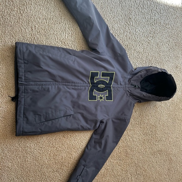 DC Ski Jacket - Picture 2 of 4